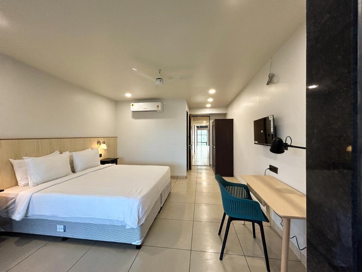 Antarim Express Otel Bharuch Dış mekan fotoğraf
